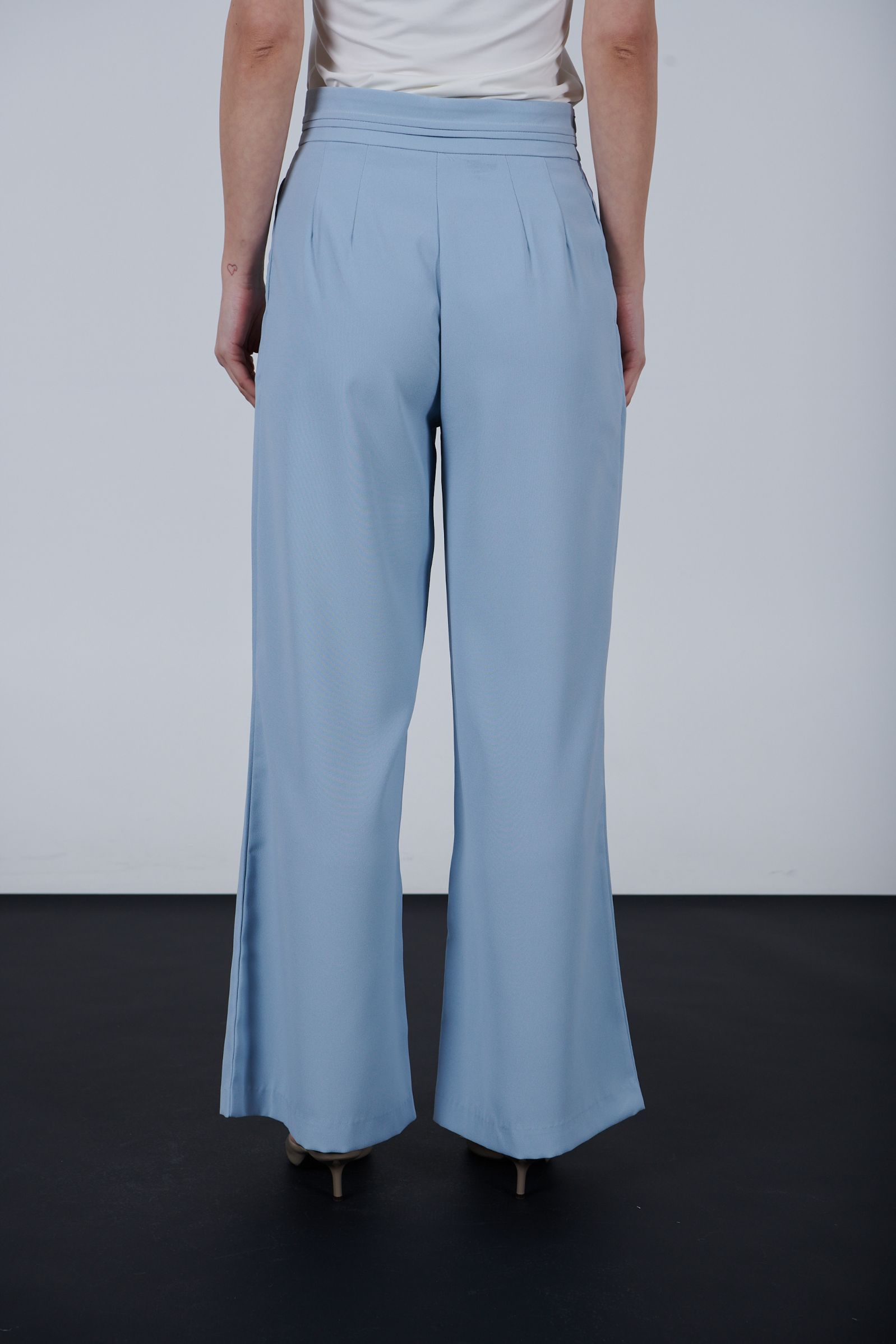 wide belted style pants
