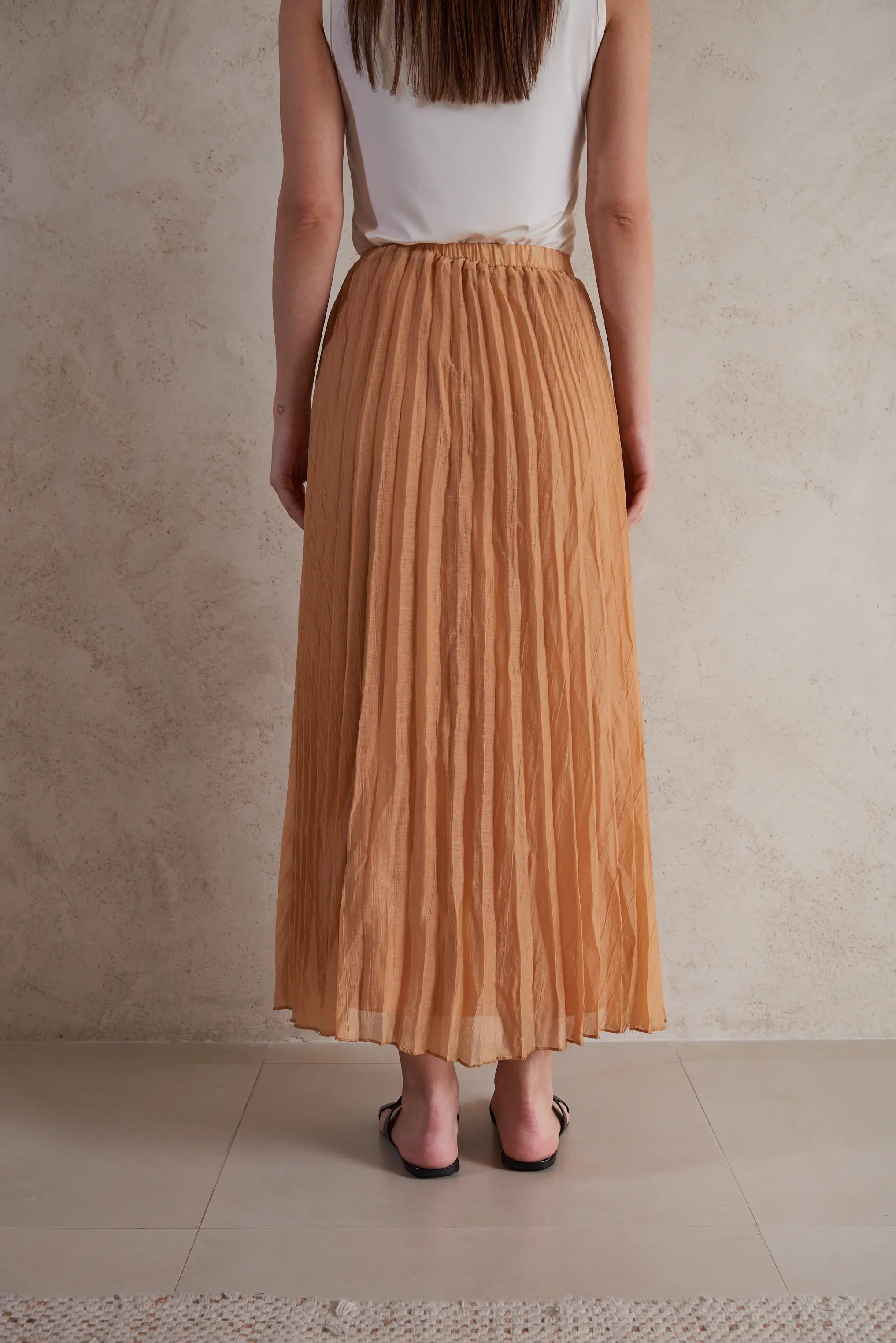 Lightweight Pleated Maxi Linen Skirt