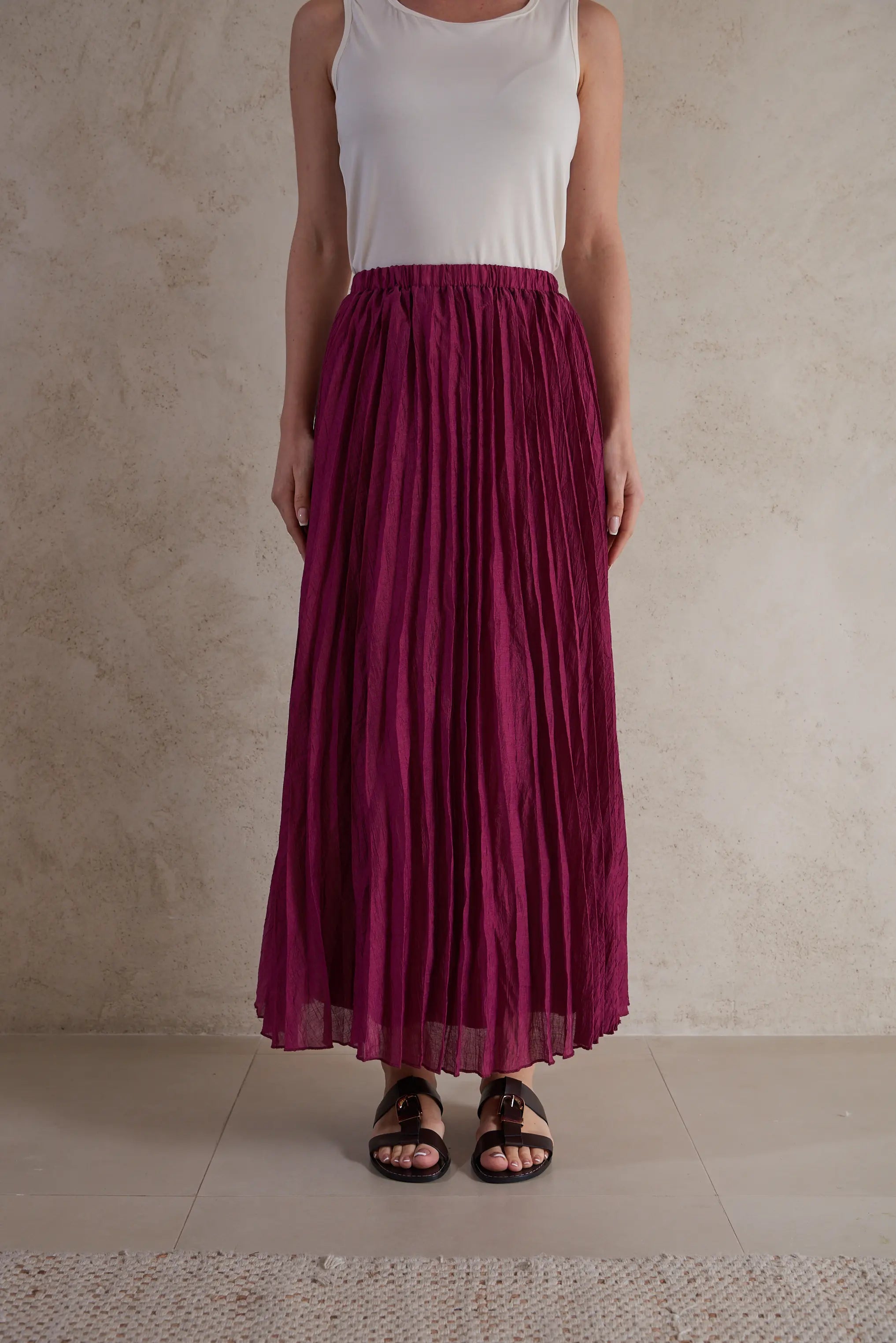 Lightweight Pleated Maxi Linen Skirt