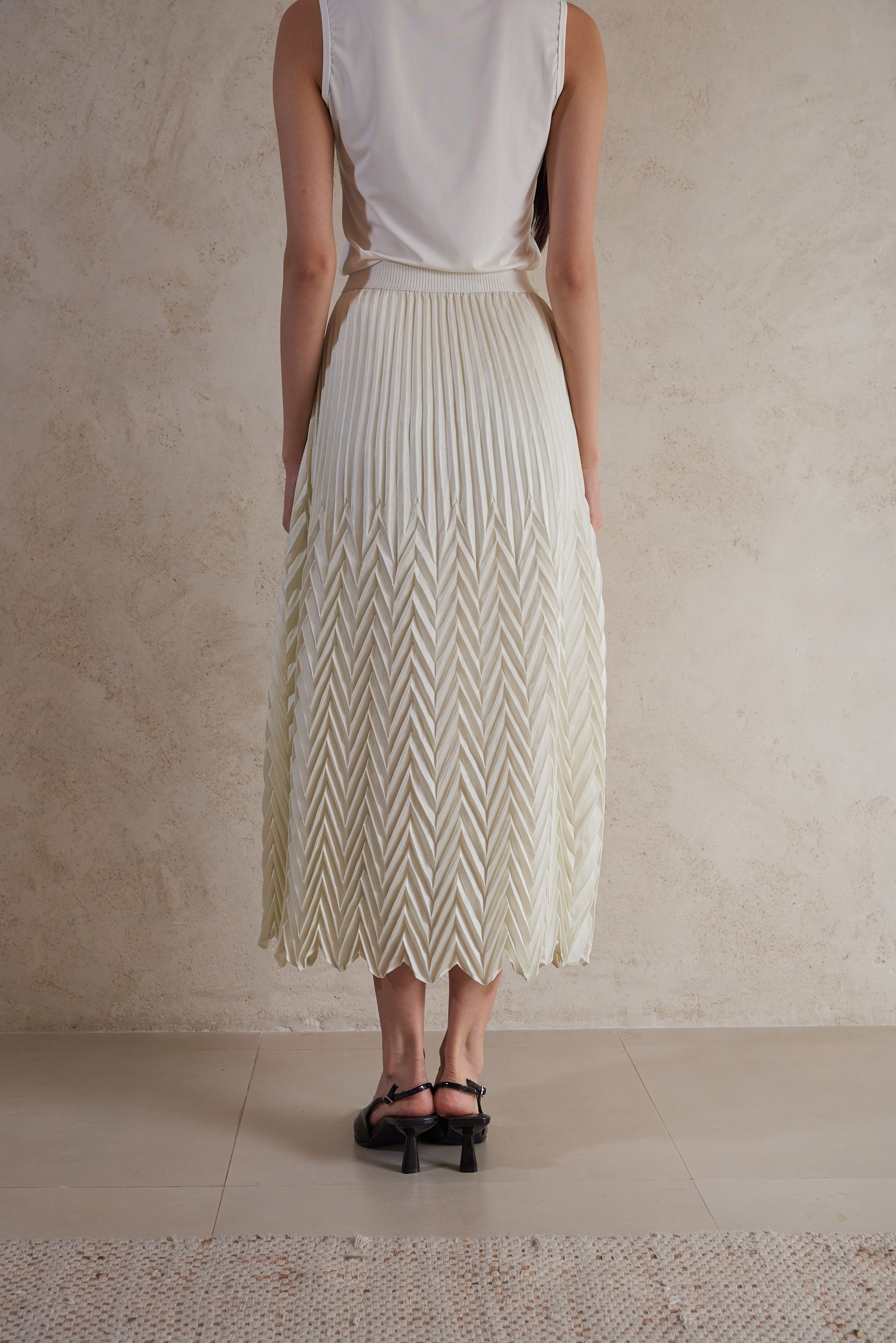 Flowy Pleated satin Maxi Skirt