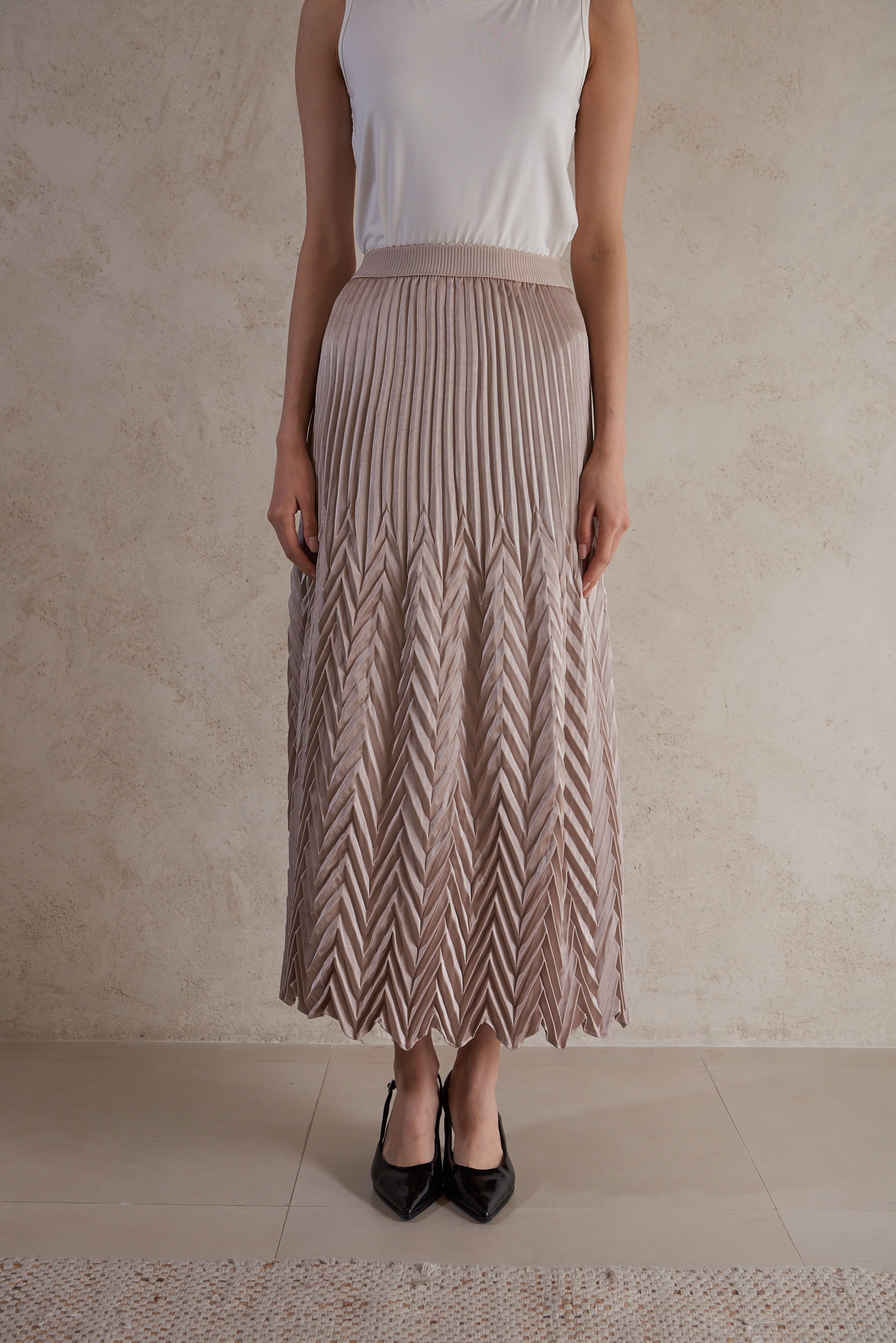 Flowy Pleated satin Maxi Skirt