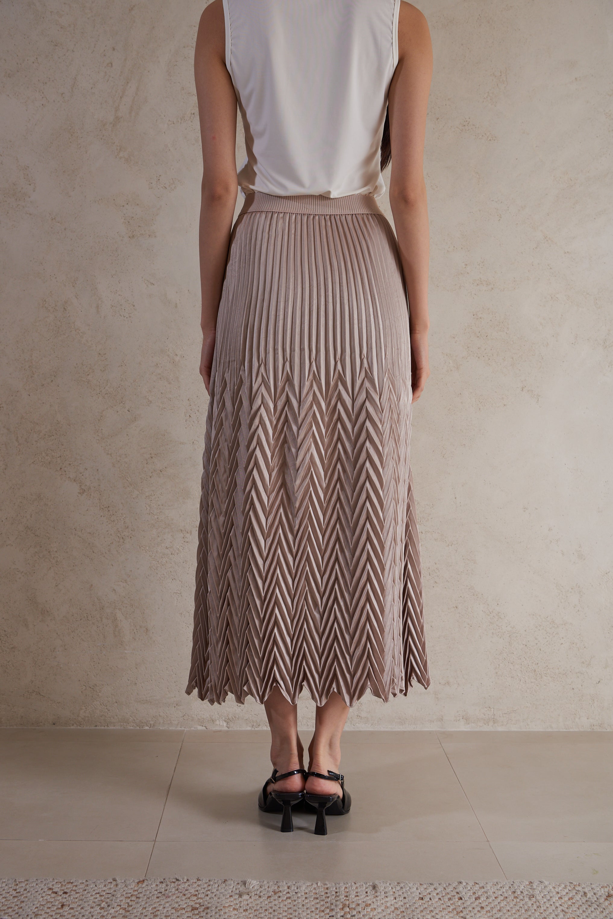 Flowy Pleated satin Maxi Skirt