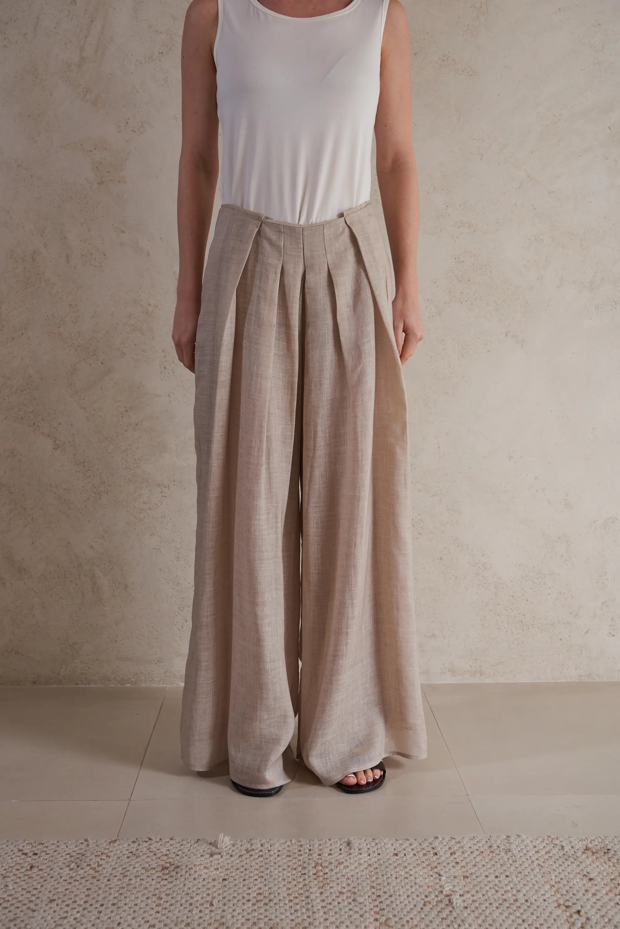 Wide-Leg flowy Linen Pants