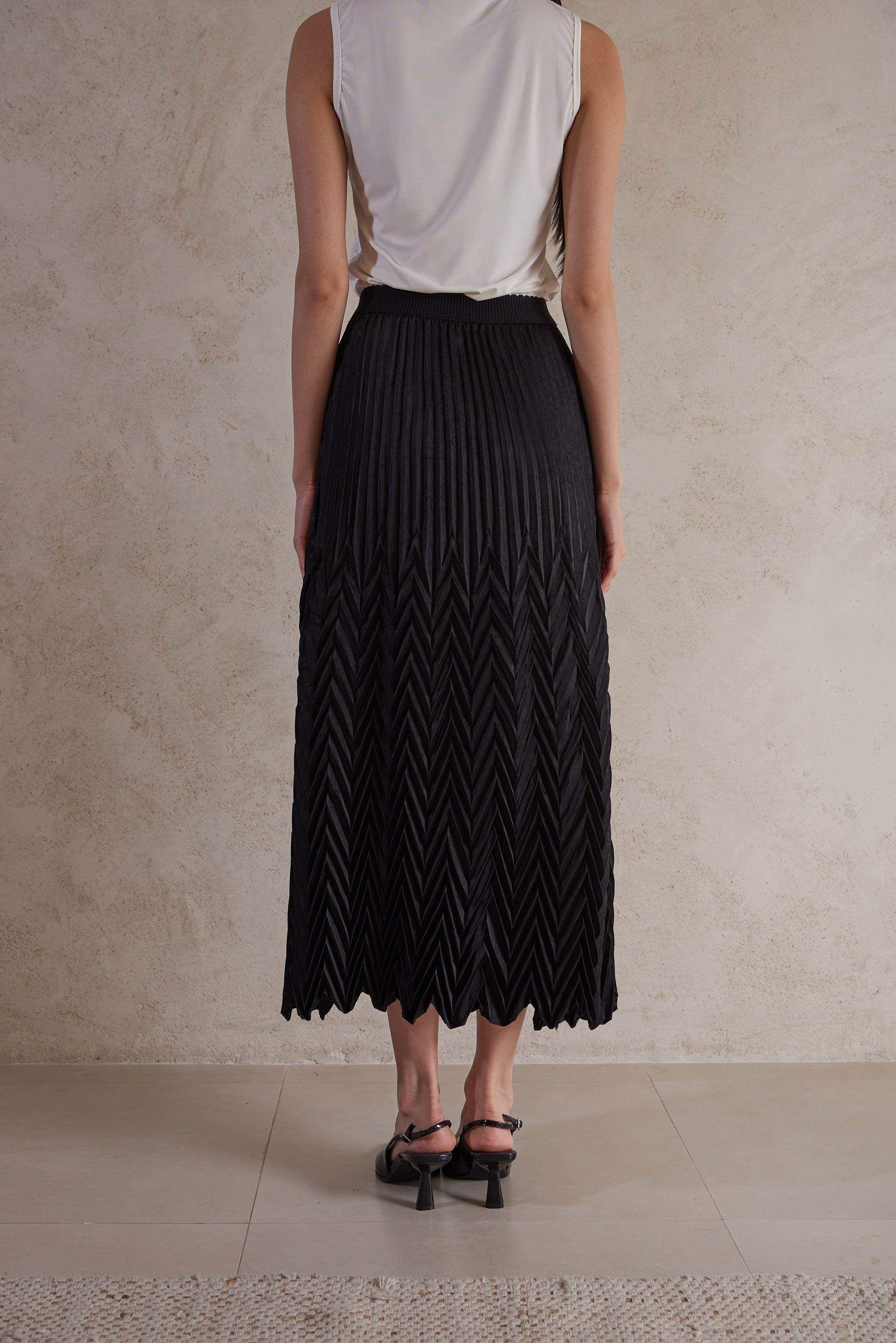 Flowy Pleated satin Maxi Skirt