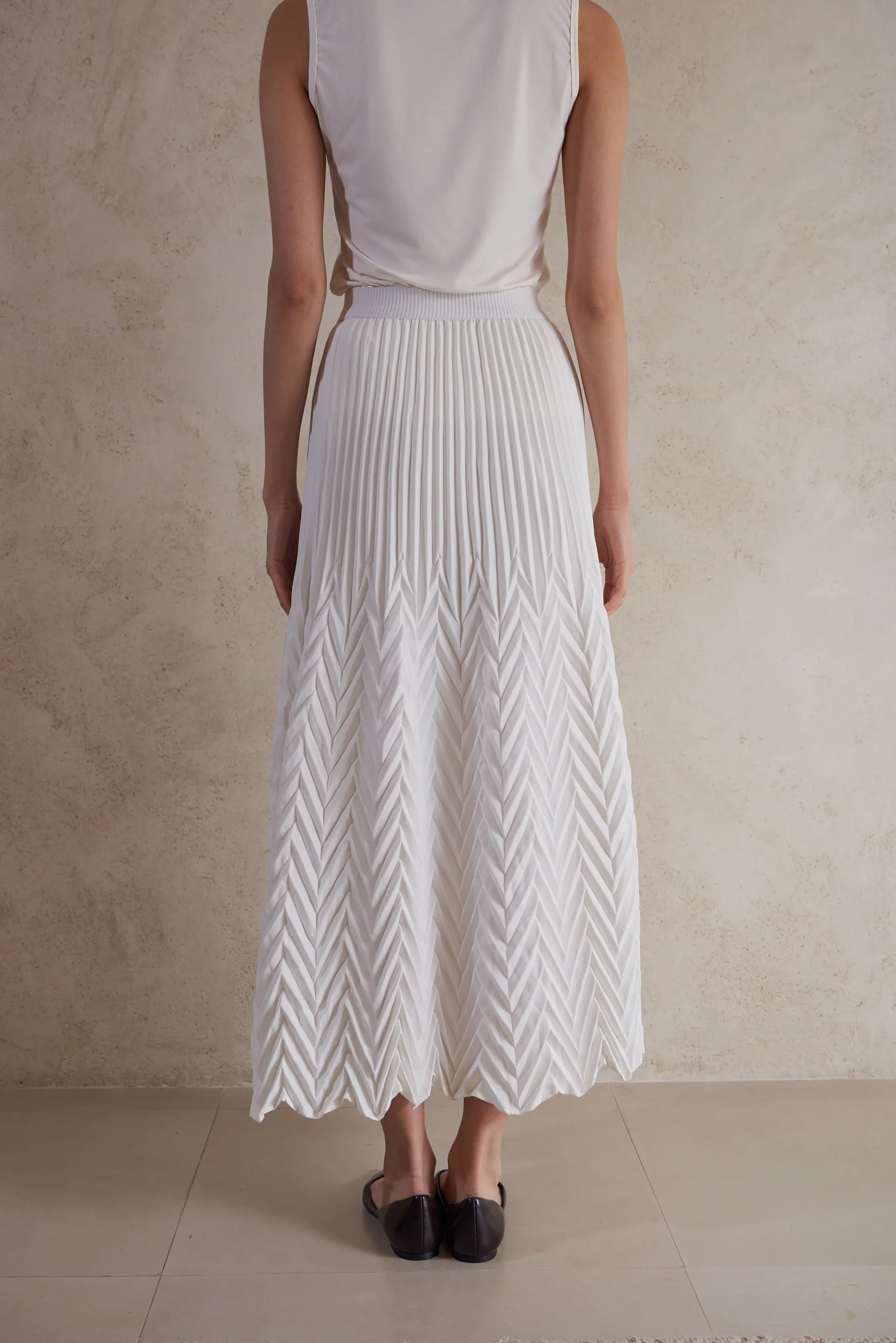Flowy pleated skirt