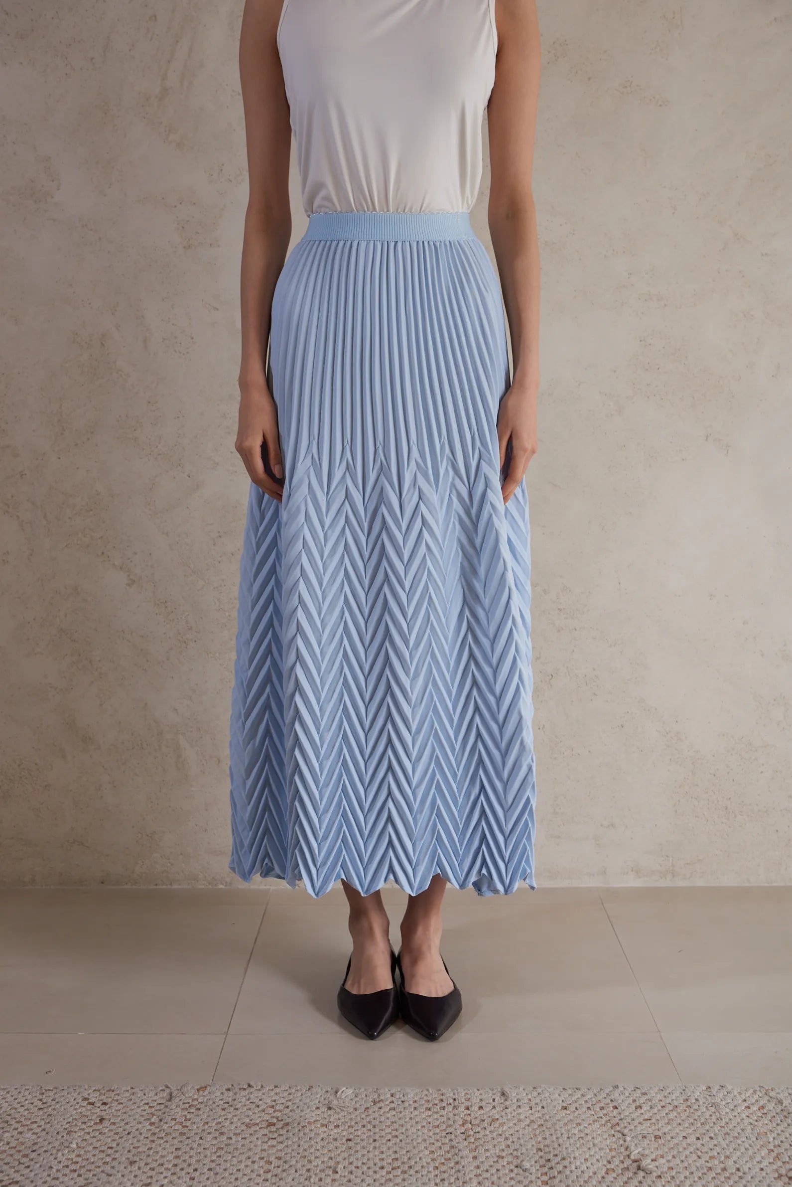 Flowy pleated skirt