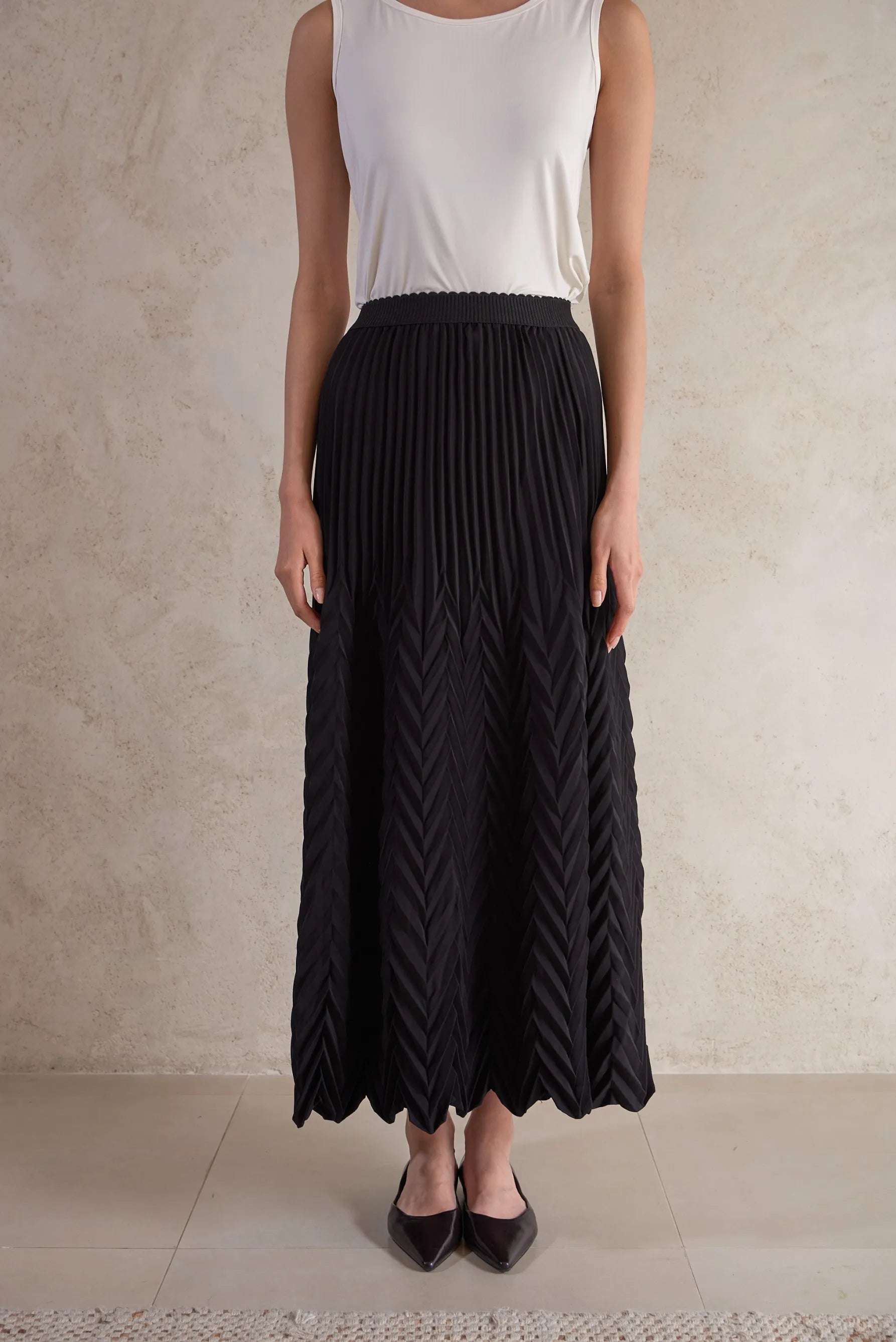 Flowy pleated skirt