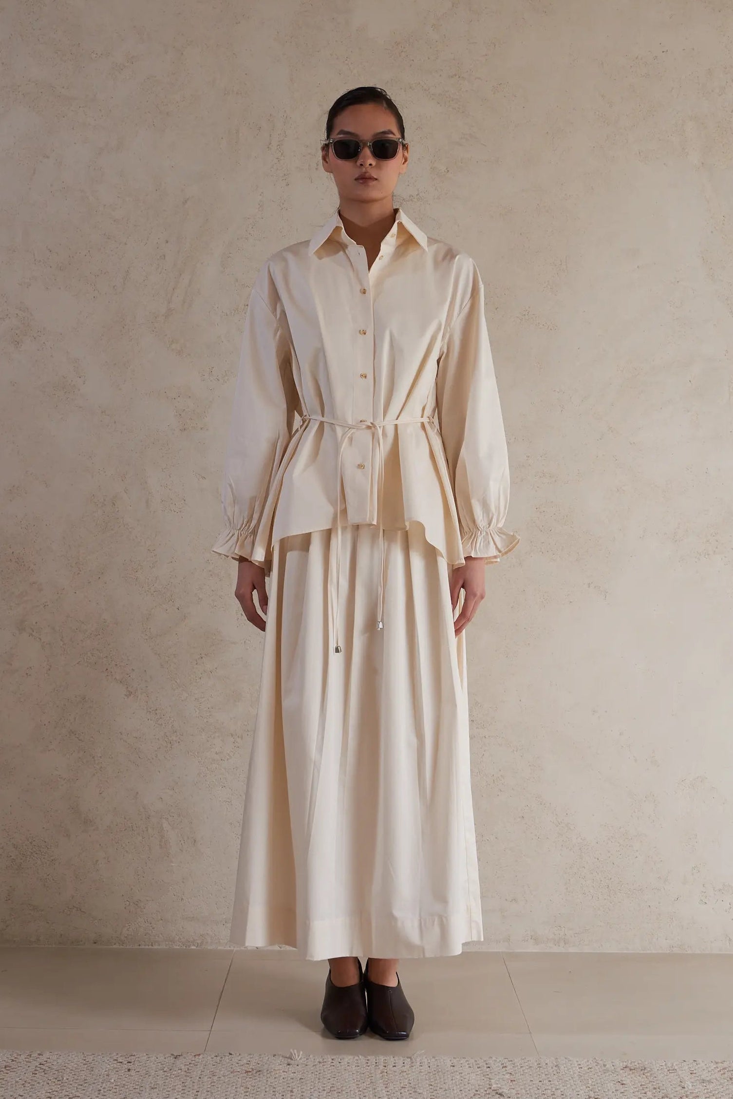 Belted poplin shirt