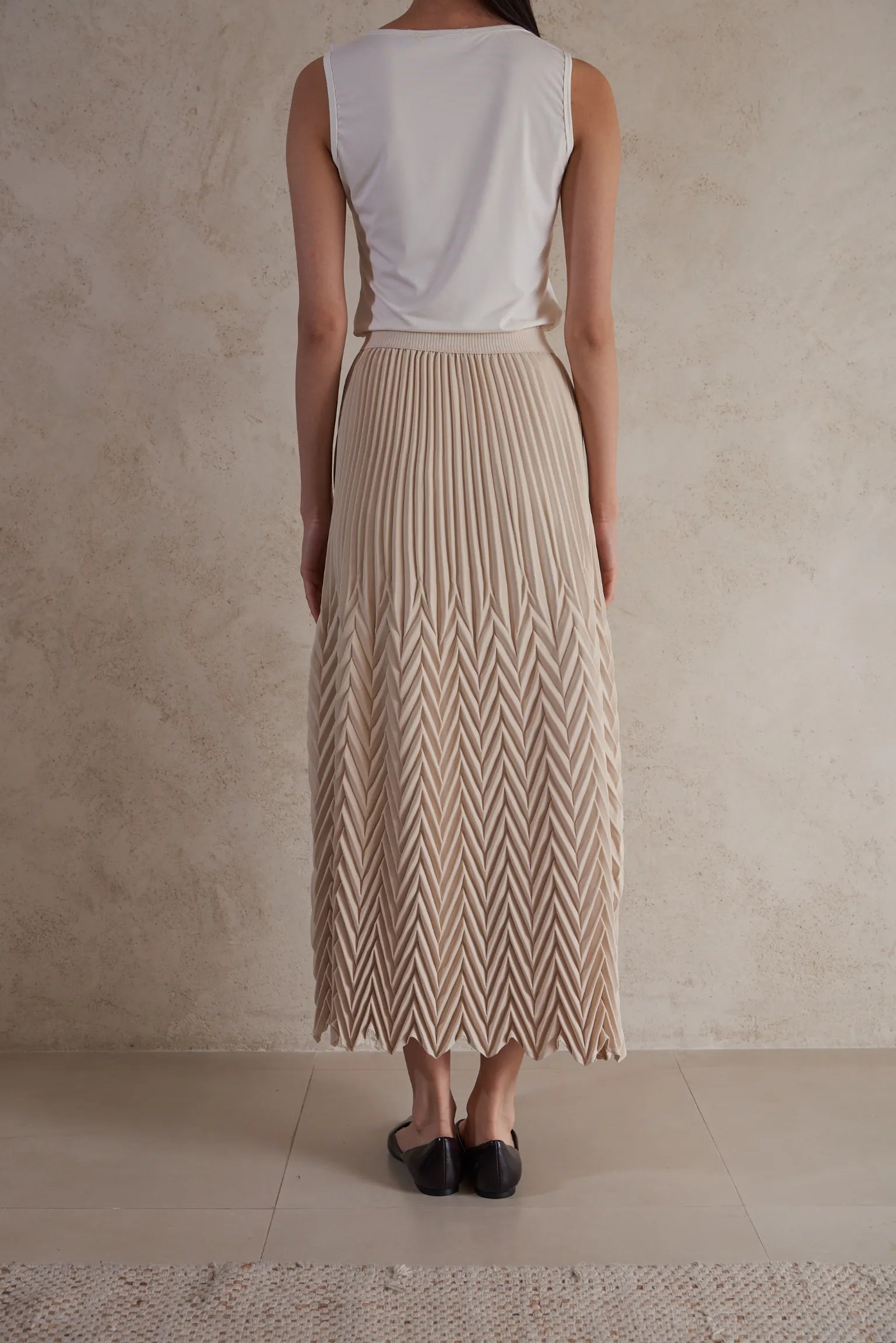 Flowy pleated skirt